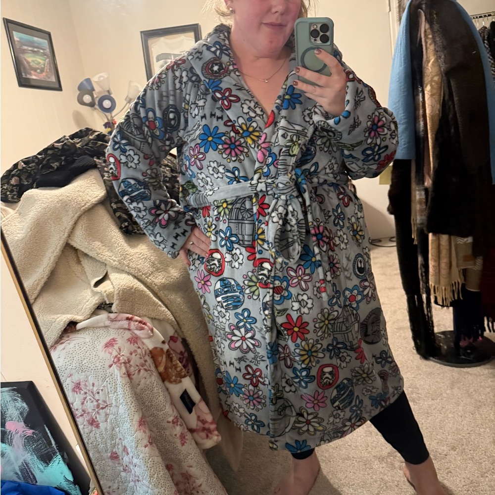 Vera Bradley Star Wars Hooded Fleece Robe - Multicolor Floral